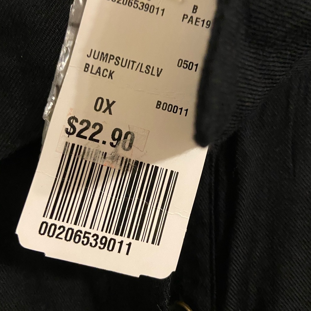 Jumpsuit ( shorts ) with side pockets